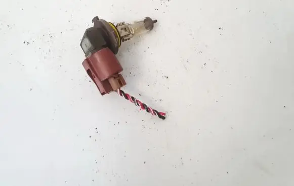 Toyota Avensis Verso Rear tail light bulb e122p12v51w