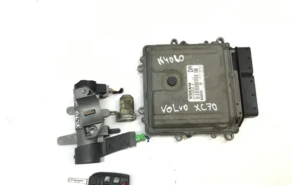 Volvo XC70 Engine ECU kit and lock set 30729826A 0281012103 1039S10667