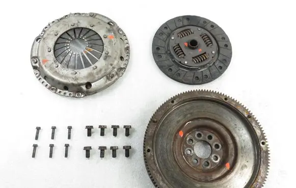 Volkswagen Transporter - Caravelle T4 Flywheel 074105273