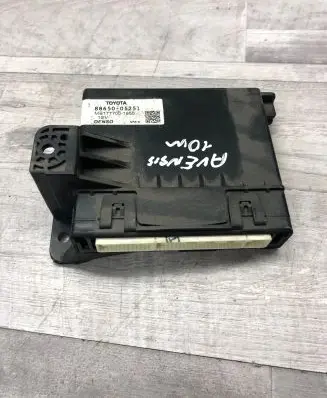 Toyota Avensis T270 Other control units/modules 8865005251 MB1777001850