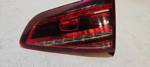 Volkswagen Golf VII Tailgate rear/tail lights 5G0945308F