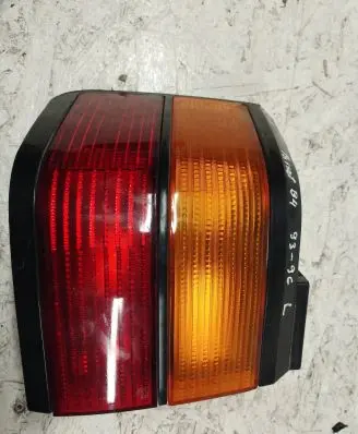 Volkswagen PASSAT B3 Rear/tail lights 357945111