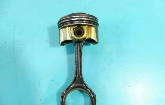 Mercedes-Benz C W204 Piston 272947 IMPRK1340424