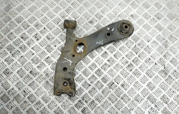 Toyota Auris E180 Front lower control arm/wishbone