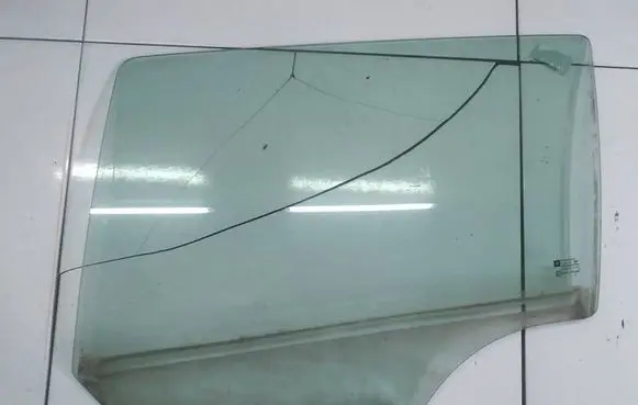 Opel Astra H Rear door window glass AS2