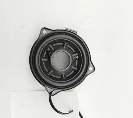 Land Rover Defender Panel speaker J9C318808BA 6877100