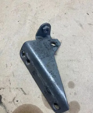 BMW 2 F46 Other engine bay part 8513637 23310110 01020310