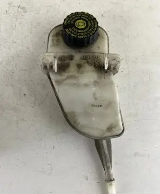 Peugeot 307 CC Brake fluid reservoir 0204254192