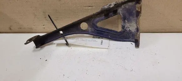 Mazda 6 Fender mounting bracket