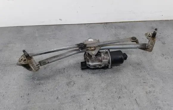 Volkswagen Polo IV 9N3 Front wiper linkage 