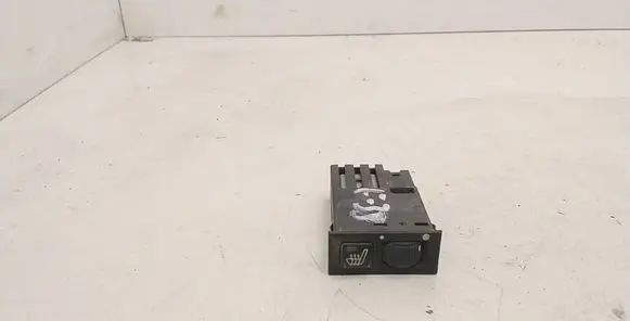 BMW 7 E38 Seat heating switch 61318352259 03055000 459500