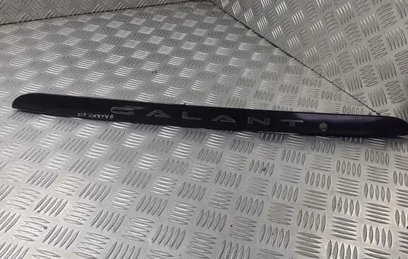 Mitsubishi Galant Rear window tailgate spoiler BRAK