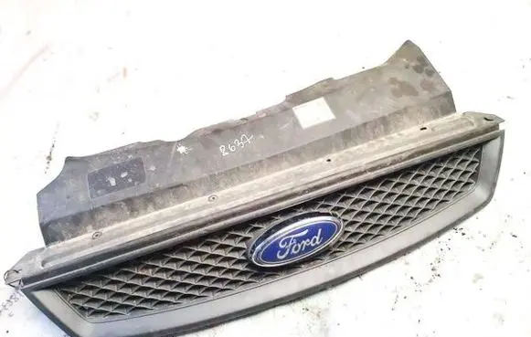 Ford Focus Front grill 4m518200aj 4m51-8200aj