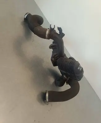 Audi Q5 SQ5 8R Intercooler hose/pipe 8K0145832B