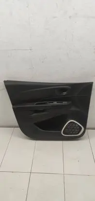 Renault Captur Front door card panel trim