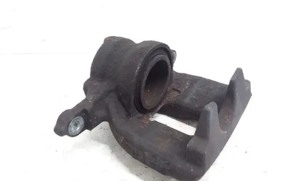 Honda CR-V Front brake caliper