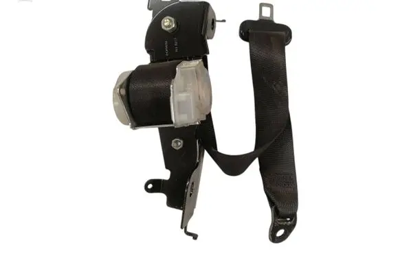Subaru Outback (BS) Rear seatbelt