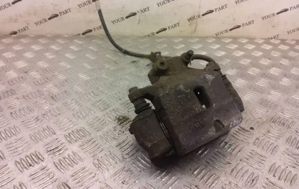 Hyundai i40 Front brake caliper