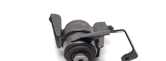 Toyota Avensis T250 Engine mount bracket