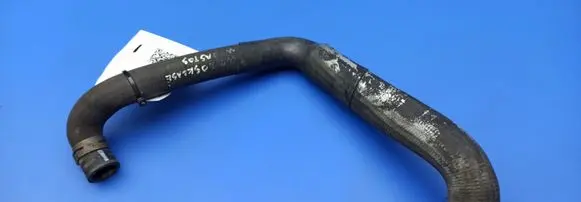 Mercedes-Benz S W220 Engine coolant pipe/hose