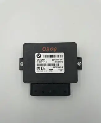 BMW X3 F25 Hand brake control module 6850846 23122010 0102871714