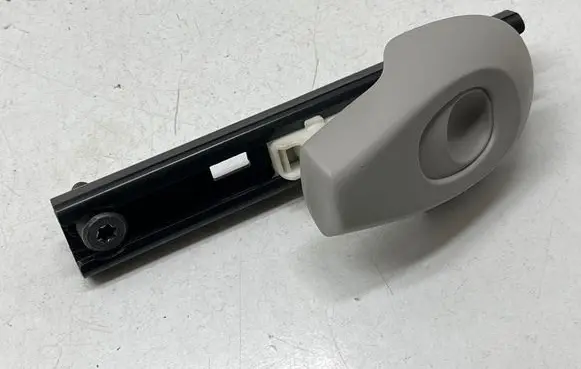 Renault Captur Seat belt height adjuster 878248632R 4403473