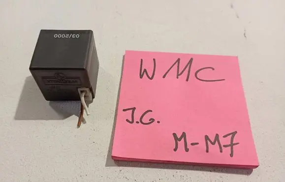Volkswagen Golf I Tow bar relay 118909