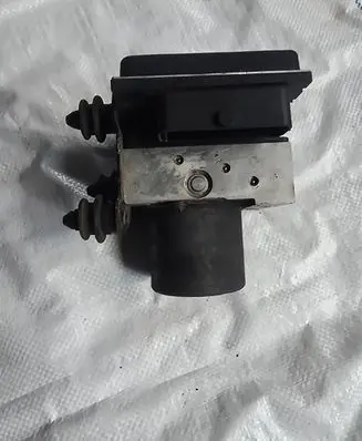 Audi A4 S4 B8 8K ABS Pump 8K0907379R 8107L0921