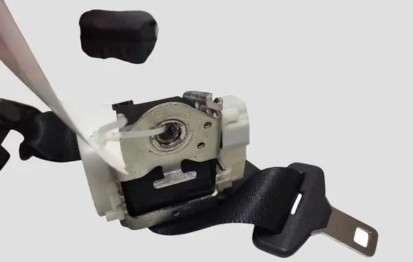 Ford Mondeo MK IV Rear seatbelt 6G9N611B68