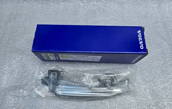 Volvo S60 Mirror indicator light 31402415