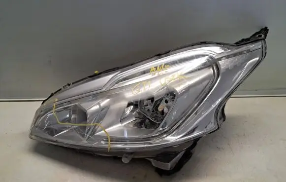 Peugeot 208 Headlight/headlamp 9802850980