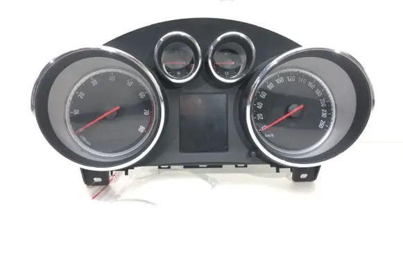 Opel Astra J Speedometer (instrument cluster) 39069791
