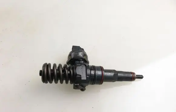 Volkswagen Sharan Fuel injector 0414720038 038130073AK