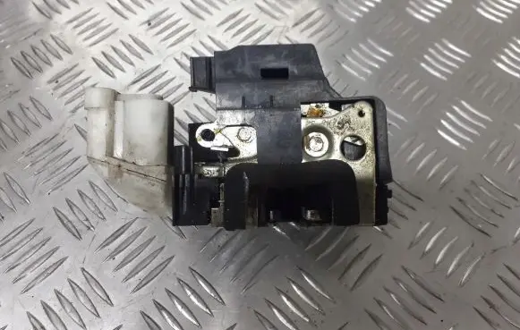 Fiat Doblo Front door lock