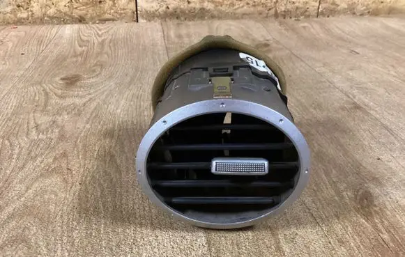 Hyundai Coupe Dashboard side air vent grill/cover trim 