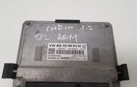 Skoda Fabia Mk2 (5J) Engine control unit/module 03E906023AC 5WP40912