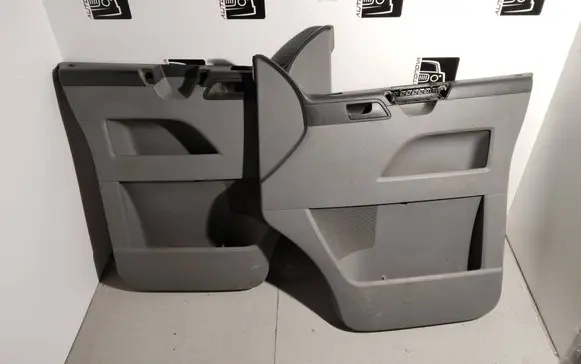 Volkswagen Transporter - Caravelle T5 Front door card panel trim 7H0867103
