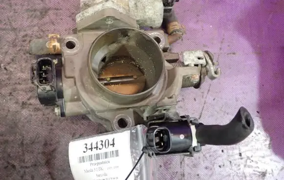 Mazda 3 I Throttle body valve ZJ07
