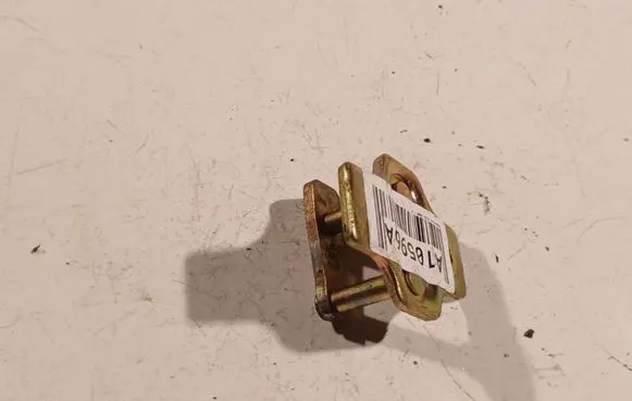 Chevrolet Aveo Rear door lock loop/hook striker 