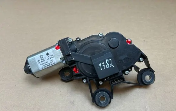 Skoda Octavia Mk2 (1Z) Rear window wiper motor 1Z9955711B
