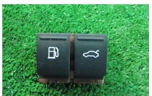 Volkswagen PASSAT CC Tailgate opening switch 