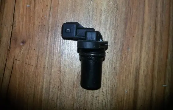 Ford Mondeo MK I Crankshaft position sensor 95bf12k073ab