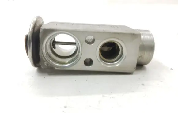Mercedes-Benz ML W164 Air conditioning (A/C) expansion valve 2308300184