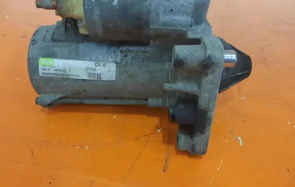 Peugeot 407 Starter motor D7G3
