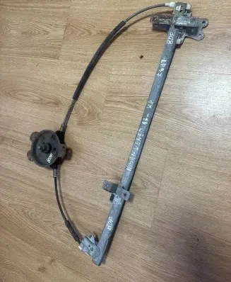Nissan Vanette Front door manual window regulator 