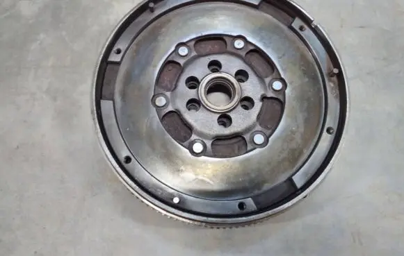 Audi A4 S4 B6 8E 8H Dual mass flywheel 058105266H 06B105266F 06B105266A