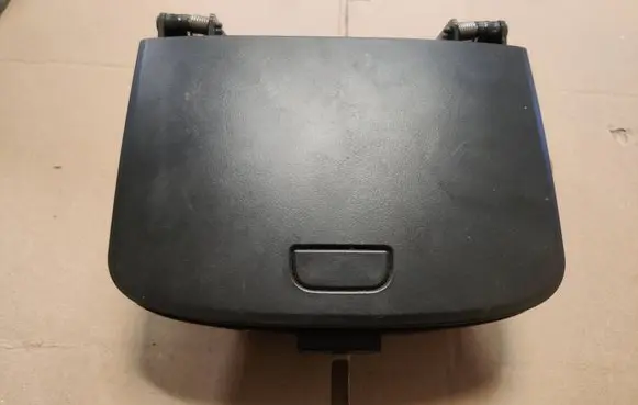 Chevrolet Captiva Glove box FBX18 TBX18
