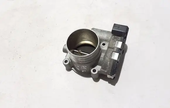 Audi A5 Throttle valve 06K133062M