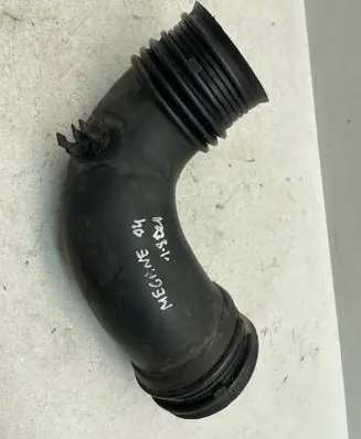 Renault Megane II Air intake hose/pipe 8200201614
