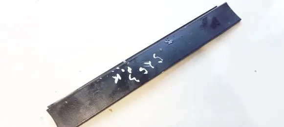 KIA Sportage Front door glass trim molding 872111f001 87211-1f001